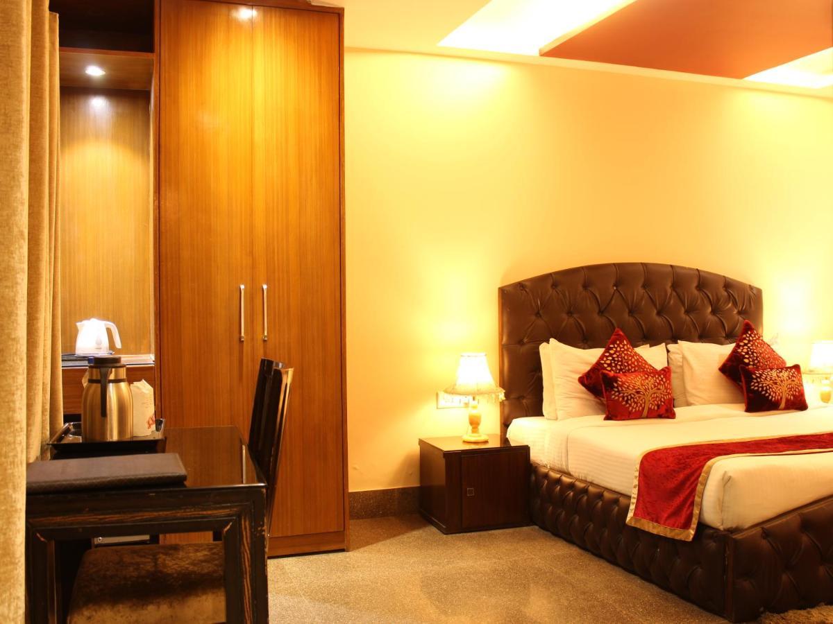 Karan Holidays Delhi  Exterior foto
