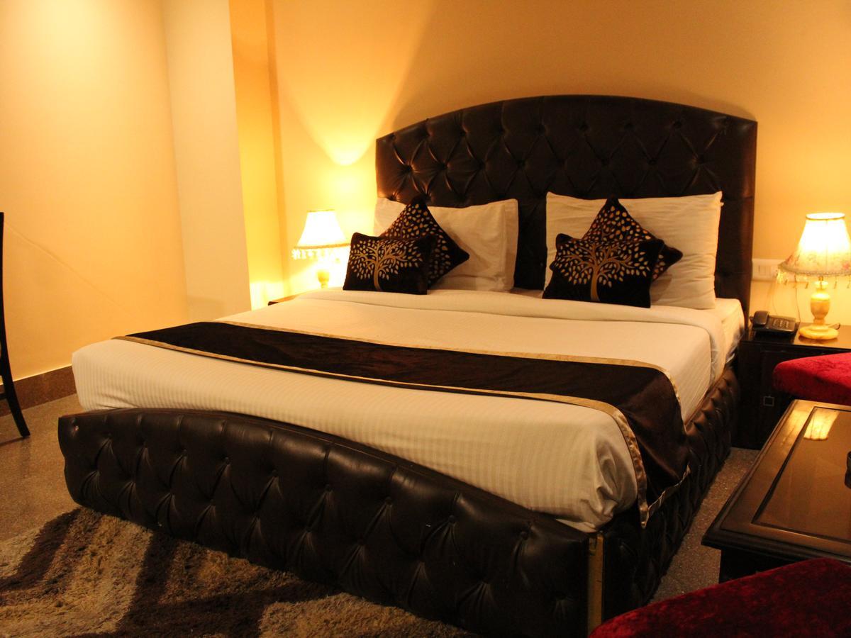 Karan Holidays Delhi  Exterior foto